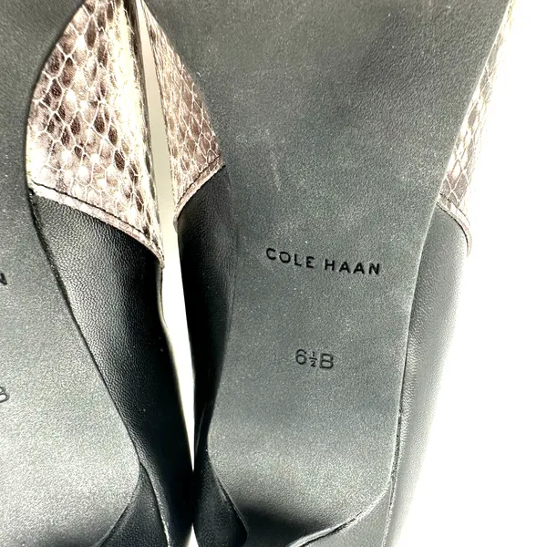 Cole Haan size 6.5 B D14 D42506 snake print heeled bootie ankle‎ boot shoes - Image 7