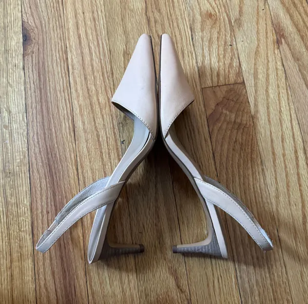 NWOT Banana Republic All Leather Vintage Slingback Sandals like hello soulmate Kitten Classic Pointed Casual Work Date Daily Low heeled Pumps Stilettos - Image 4