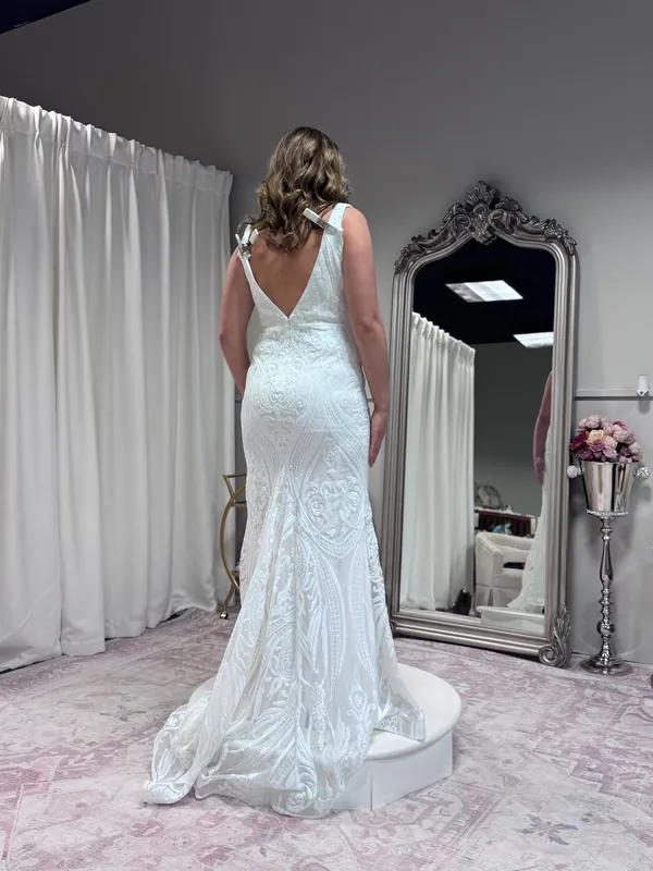 Jess Adore by Jadore wedding dress - Image 5