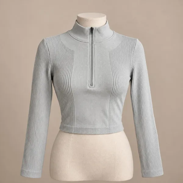 No Boundaries Ribbed Quarter Zip Mock Neck Gray Crop Top Size Medium - Image 3