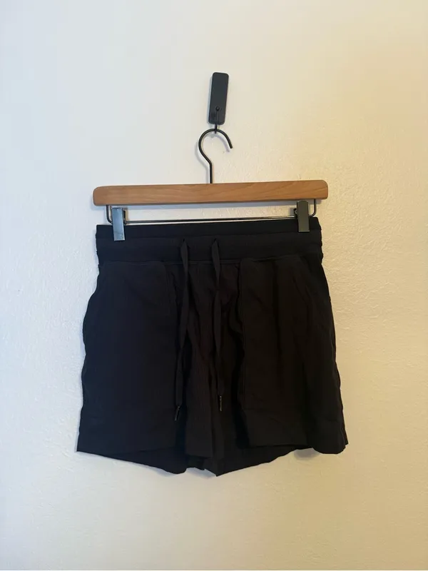 Lululemon Dance Studio High-Rise Short 3.5"‎ Black - Image 2