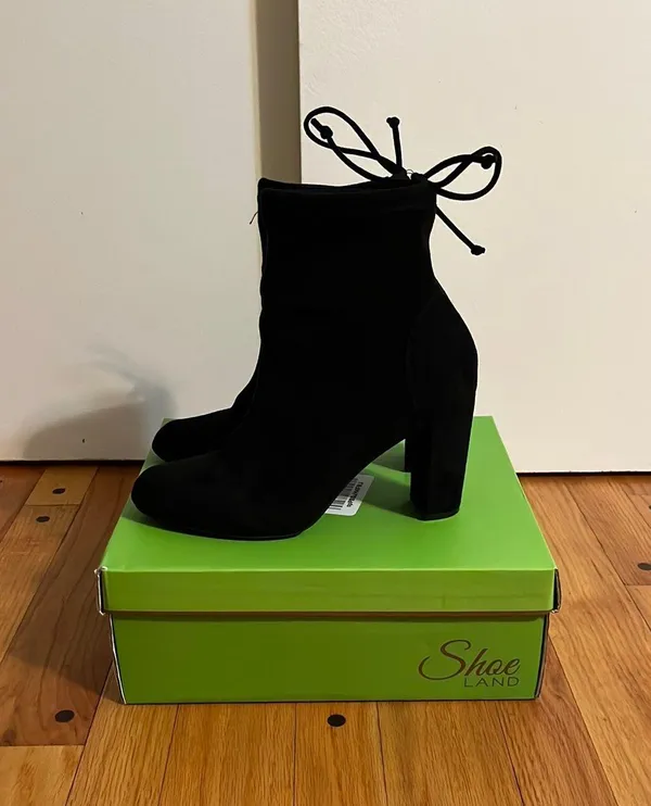 Black Suede Heeled Shoes Size 9 - Image 3