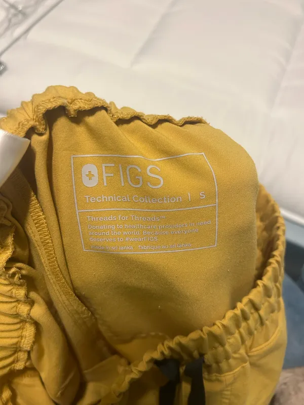 FIGS Scrub Pants - Image 4