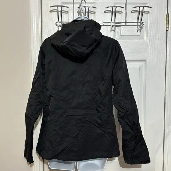 The north face‎ women’s Hyvant backer Shell jacket size S/P - Image 5