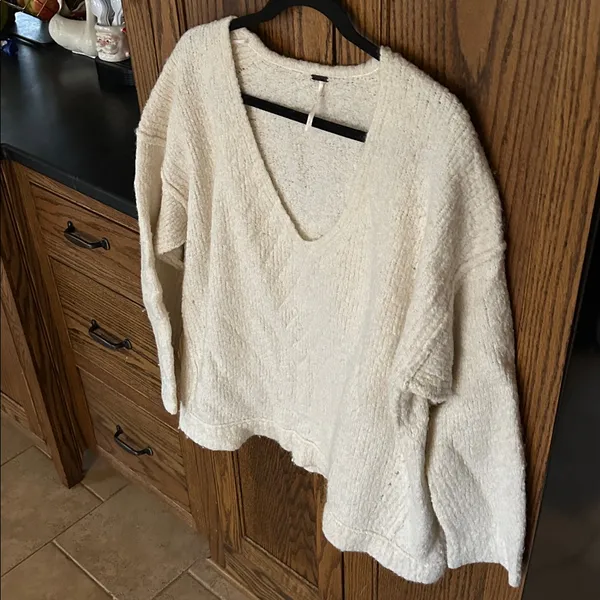 Free People Lofty Alpaca‎ Blend V Neck Ivory White Sweater Cozy Women's Medium - Image 7