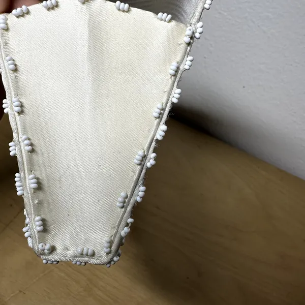 Vintage Jay Dee Clutch 80s Hand Made Beaded Embellished Flowers Zip Pocket Ivory - Image 4