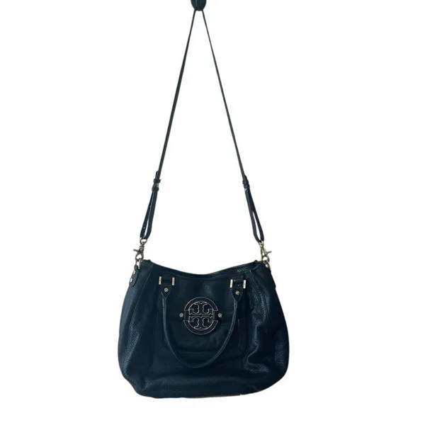Tory Burch Amanda Slouchy Hobo Black Pebbled Leather‎ Gold Logo - Image 4