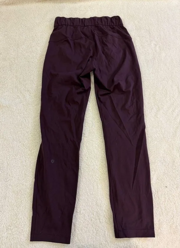 lululemon on the fly pant size 2 - Image 4