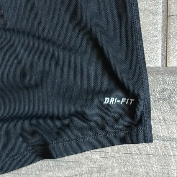 Nike Black Fitted Sleeveless Tank Top - Image 7