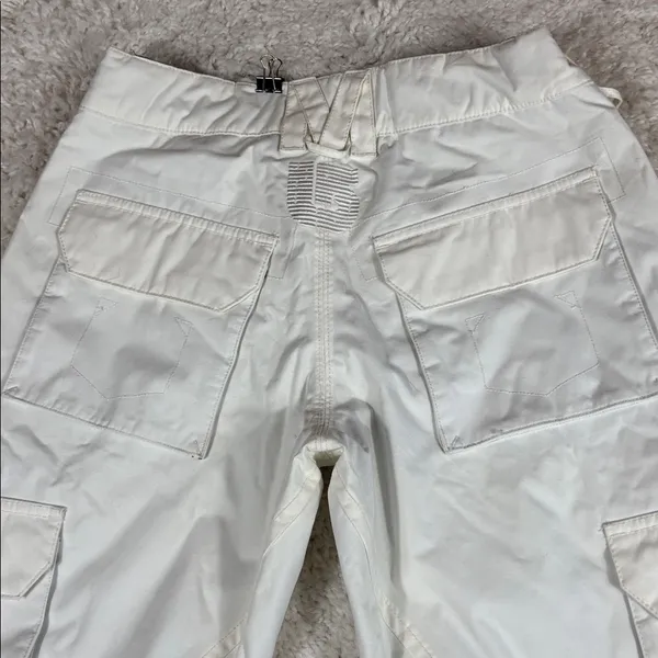 Burton Women's Dryride Stow Cargo Snow Pant XS White Rock Salt New With Tags - Image 13