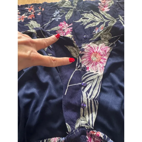 Japona Floral Maxi Dress Navy‎ Blue Pink White Tropical V Neck Midi Size M - Image 4