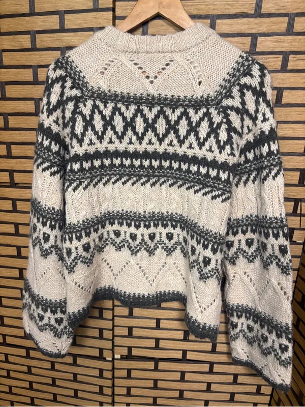 Sanctuary tan fair aisle sweater size medium - Image 2