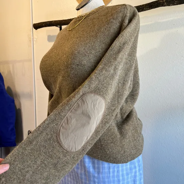Banana Republic Tan Unisex Lambswool Alpaca Knit Elbow Patch Sweater Size XL - Image 9