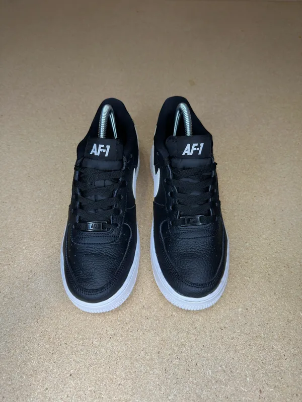Nike Air Force 1 Low LV8 NBA GS 820438-015 Women’s 8 6.5Y Black White - Image 4