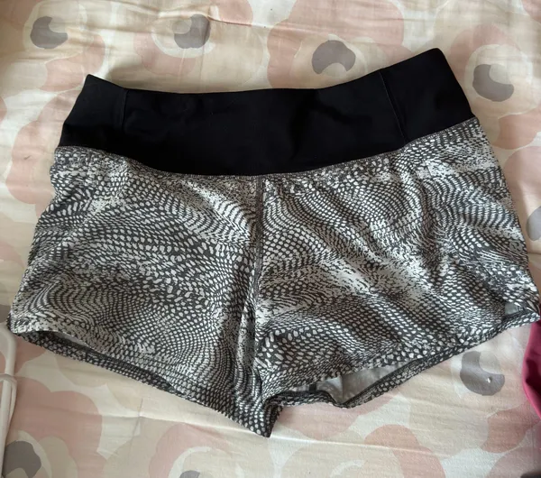 Lululemon Run Times Short II *4" - Image 3