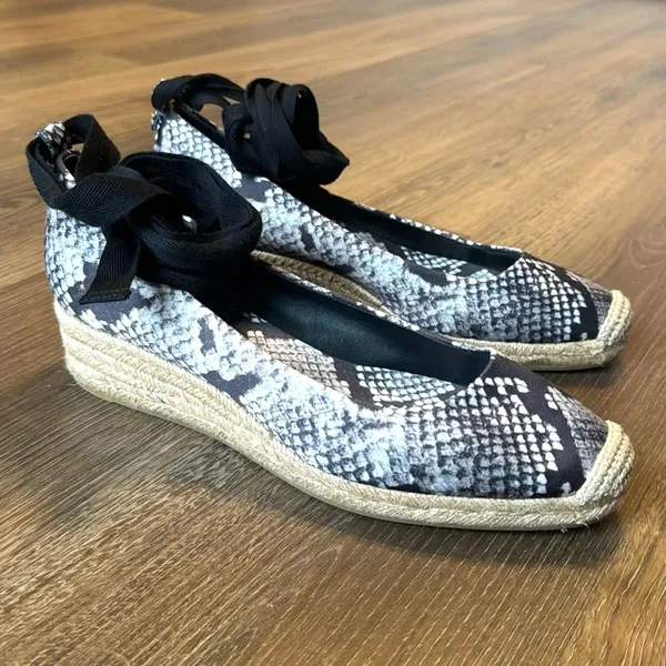 Tory Burch Women's Heather Ankle Wrap Wedge Espadrilles Snake Print Size 9.5 M - Image 2