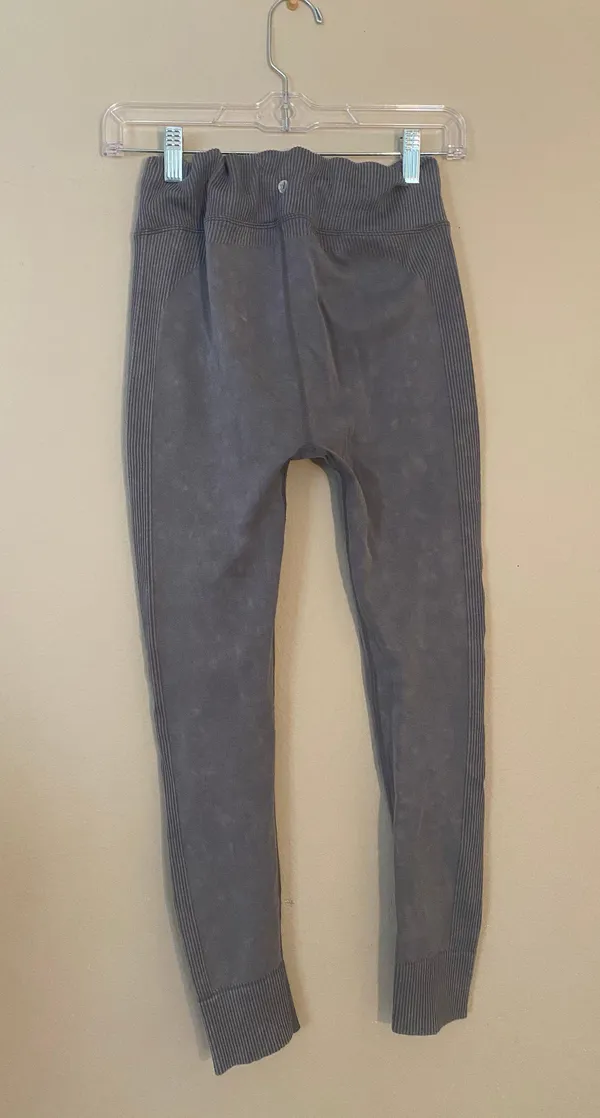 Harmony & Balance Yoga Pants Size M - Image 3