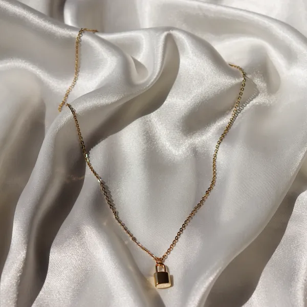 Handmade Gold Necklace/Earring Bundle - Image 3