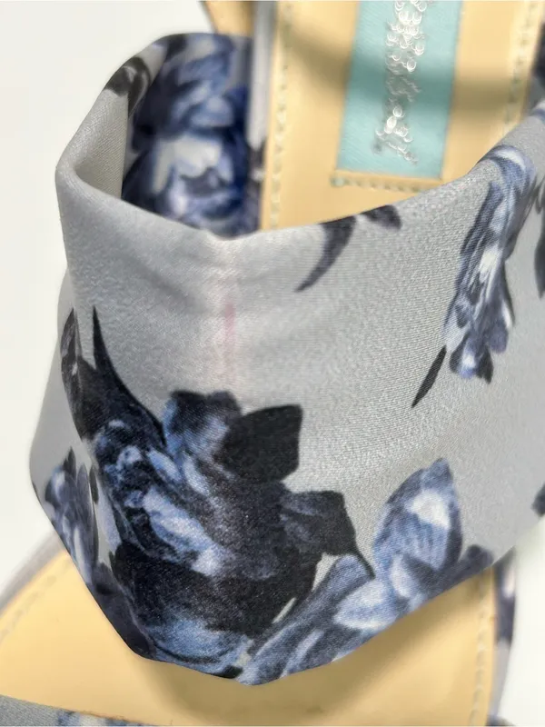 Betsey Johnson Blue Floral Heeled Sandals Size 6M - Image 15