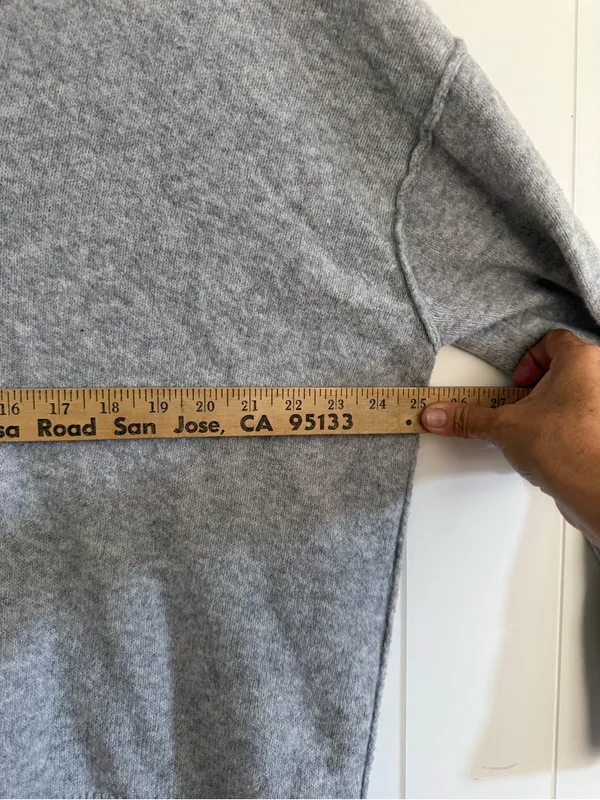 Aerie Oversized V-Neck Lightweight Sweater - Light Gray - Image 4