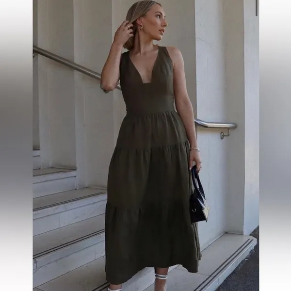 Shona Joy Linen Juliana Plunged Cross Back Midi Dress‎ In Forest size 4 - Image 2