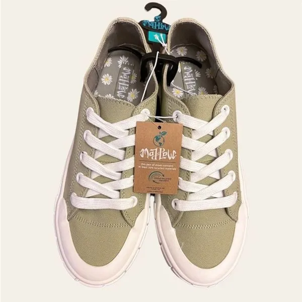 NEW Mad Love Women's Fran Sneakers- Size 8 Green - Image 5