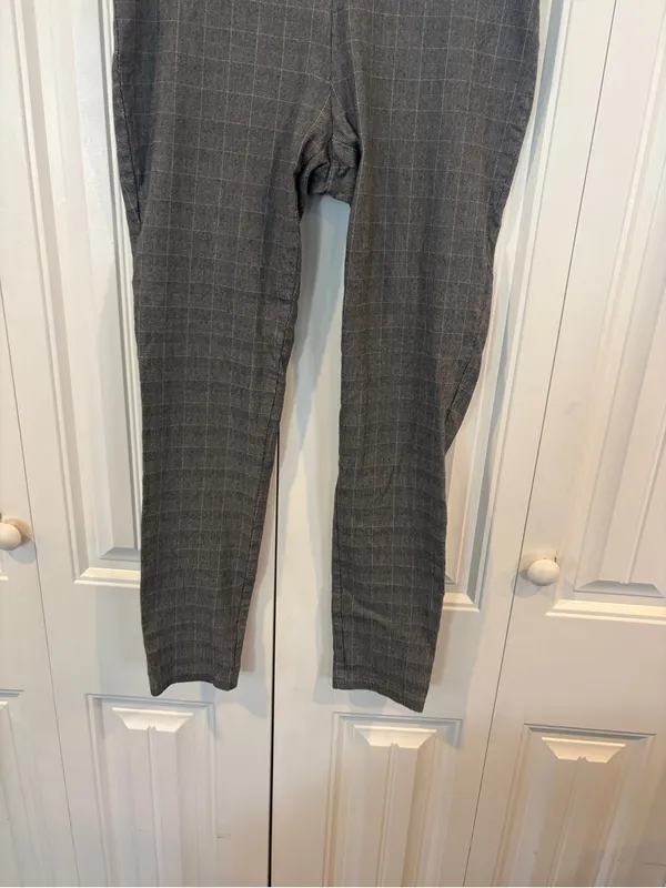 Tommy Hilfiger black plaid pull on dress pants/leggings size 8 - Image 4