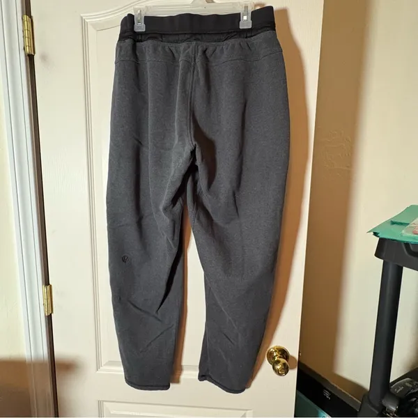 Lululemon sweats Sz 10 black/grey excellent condition - Image 2