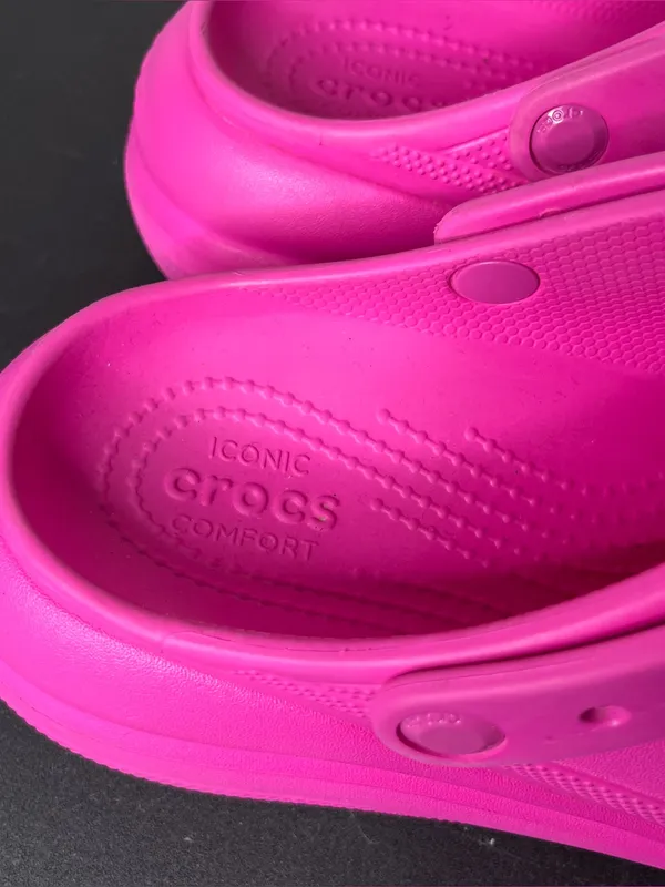 Crocs Classic Crush Slip On Clogs in Fuschia Hot Pink Size 10 - Image 5