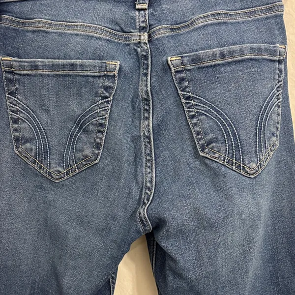 Hollister Dark Blue Skinny Jeans - Image 5