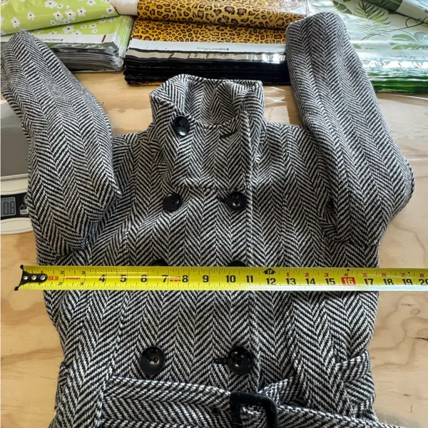 Guess Women’s Wool‎ Blend Herringbone Tailored Double Breasted Pea Coat Gray Sm - Image 11