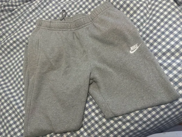 Nike Sweatpants Grey - Image 2