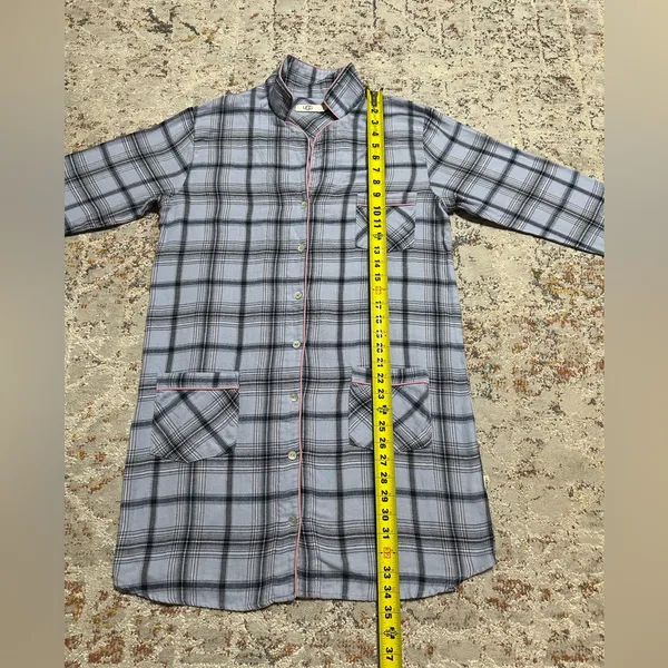 UGG Flannel button down long pajama shirt size Small - Image 4