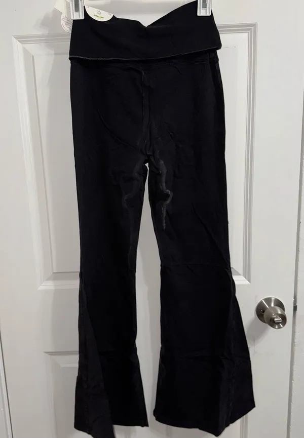 Aerie OFFLINE Flare Leggings NEW with flaws - Image 2