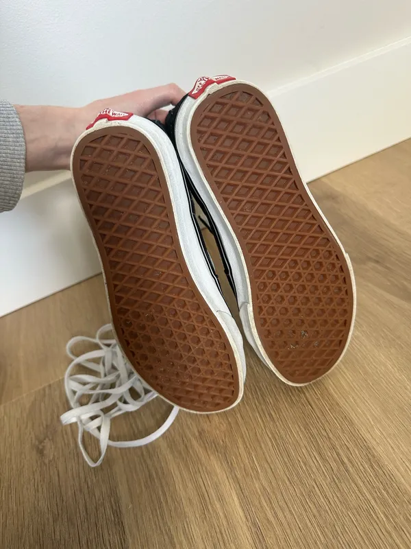 High-Top Vans - Image 2
