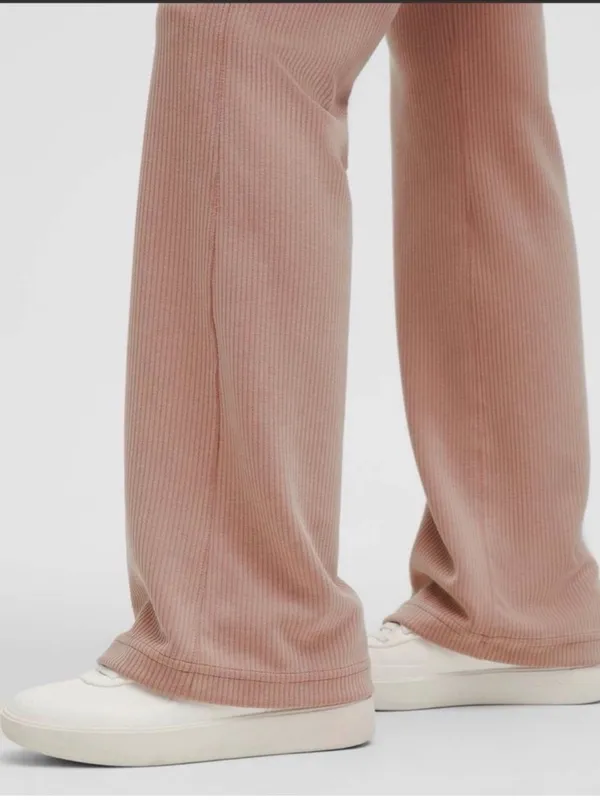 Lululemon Ribbed Softstreme Flared Pant *Regular - Twilight Rose Size 4 - Image 11