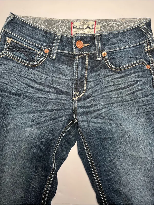 Ariat R.E.A.L. Mid Rise Straight Leg Jeans Blue 28S 28 Short 10023501 - Image 2