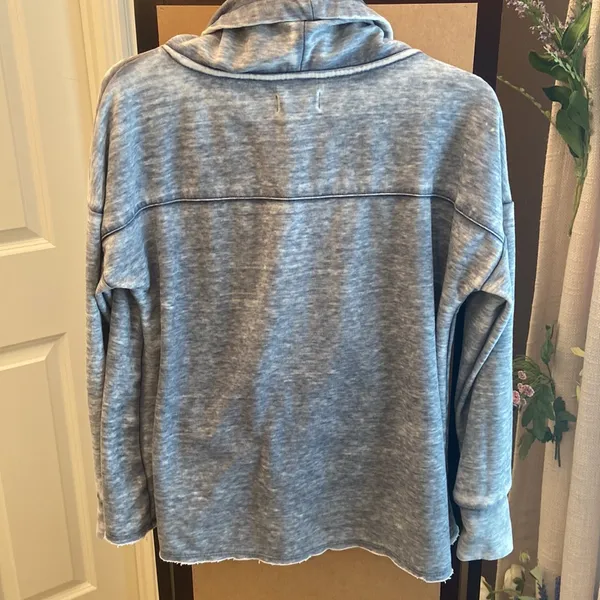 Altar'd State blue grey sweat shirt S - Image 6