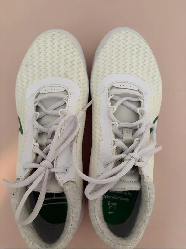 Nike White and Green Tennis Shoes - Image 4