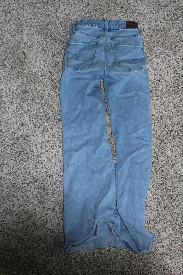 american eagle high rise flare jeans - Image 3