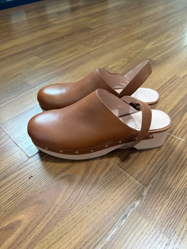 NWOT J. Crew Grace Convertible Clogs Brown Leather Studded Wood Sole 8.5. - Image 4