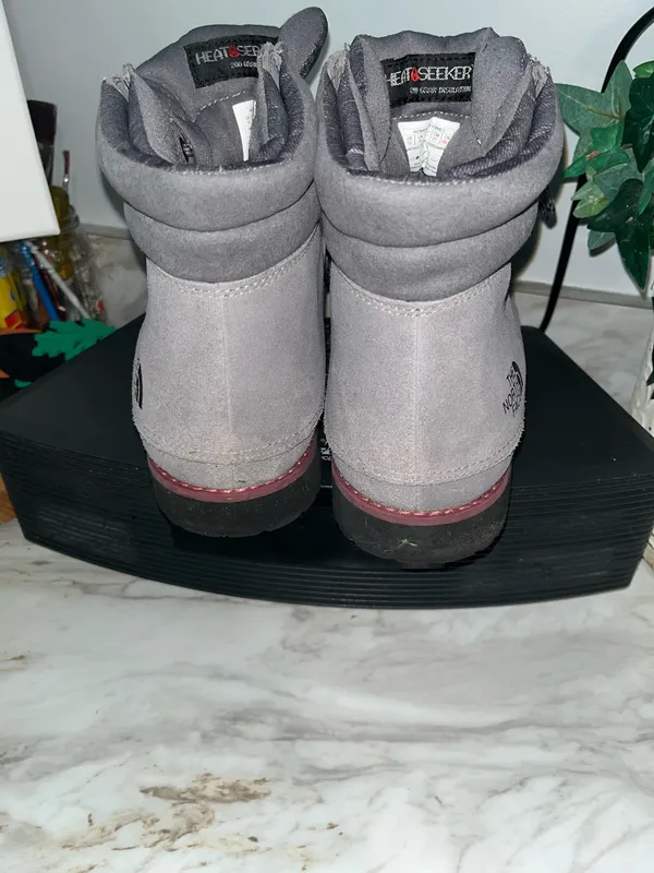 The North Face Women’sboots size 10 - Image 3