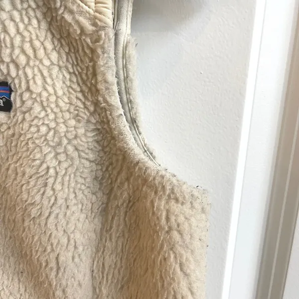 Patagonia Women Fleece Vest Beige Zip‎ Pockets Size S Warm Outdoor Casual - Image 4