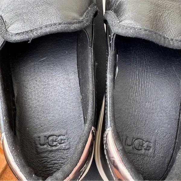 UGG Black Leather Slip On Sneakers Women Size 8 EU 39 Casual Platform Comfort - Image 6