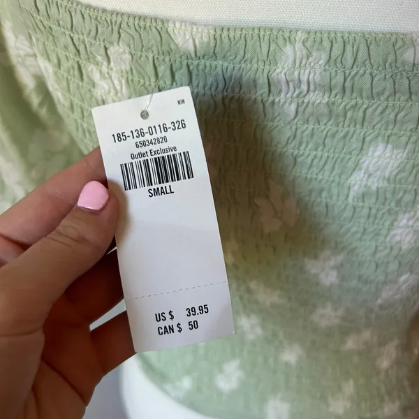 NWT Abercrombie Green Peplum Blouse Ditzy Floral Print Size Small - Image 4