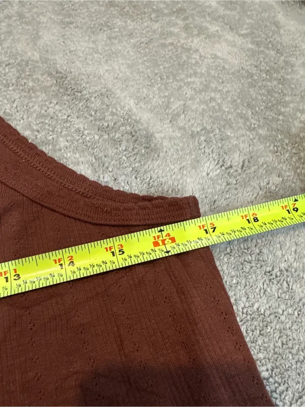 Old Navy Women's Brown Ribbed Spaghetti-Strap Cami - Image 6
