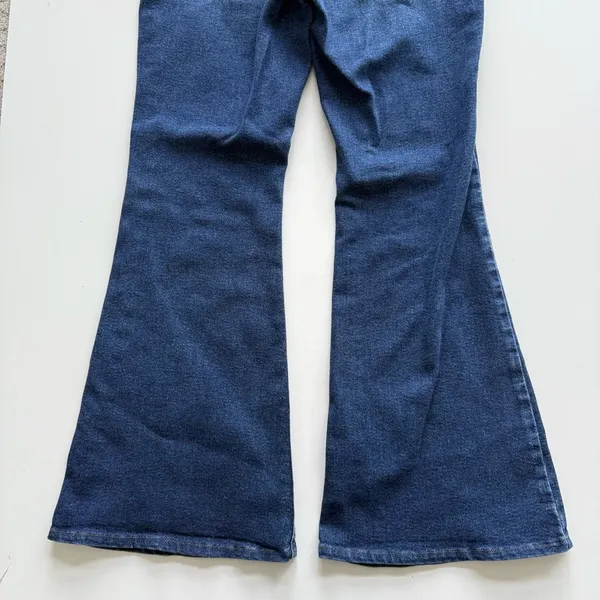 Lee High Rise Flare Jeans size 28 - Image 6