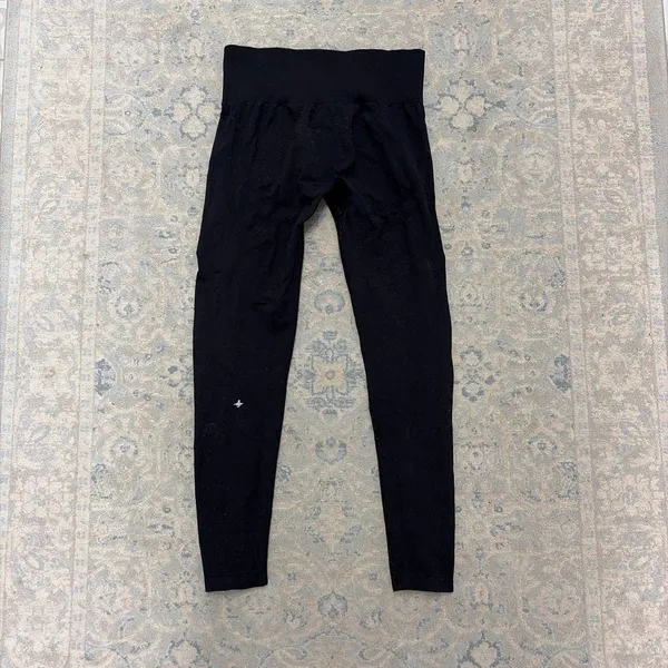 Halara Seamless Black Leggings  - Image 2