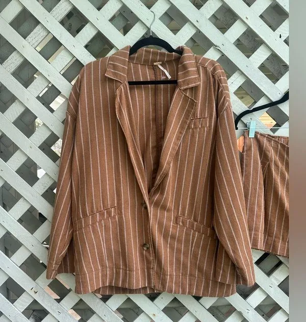 Free people stripped blazer set - Image 3