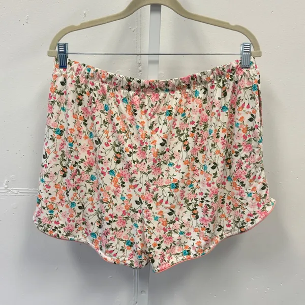 State of Day Intimates Floral Pajama Set Large Tencel Modal Short Sleeve Shorts - Image 8